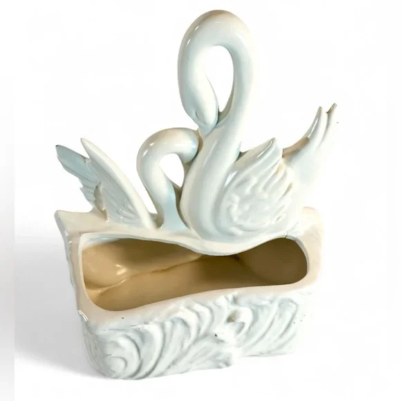 HULL Pottery- Matte White Ceramic Swan Sculpture Planter/Vase circa 1940-50s - Picture 4 of 12